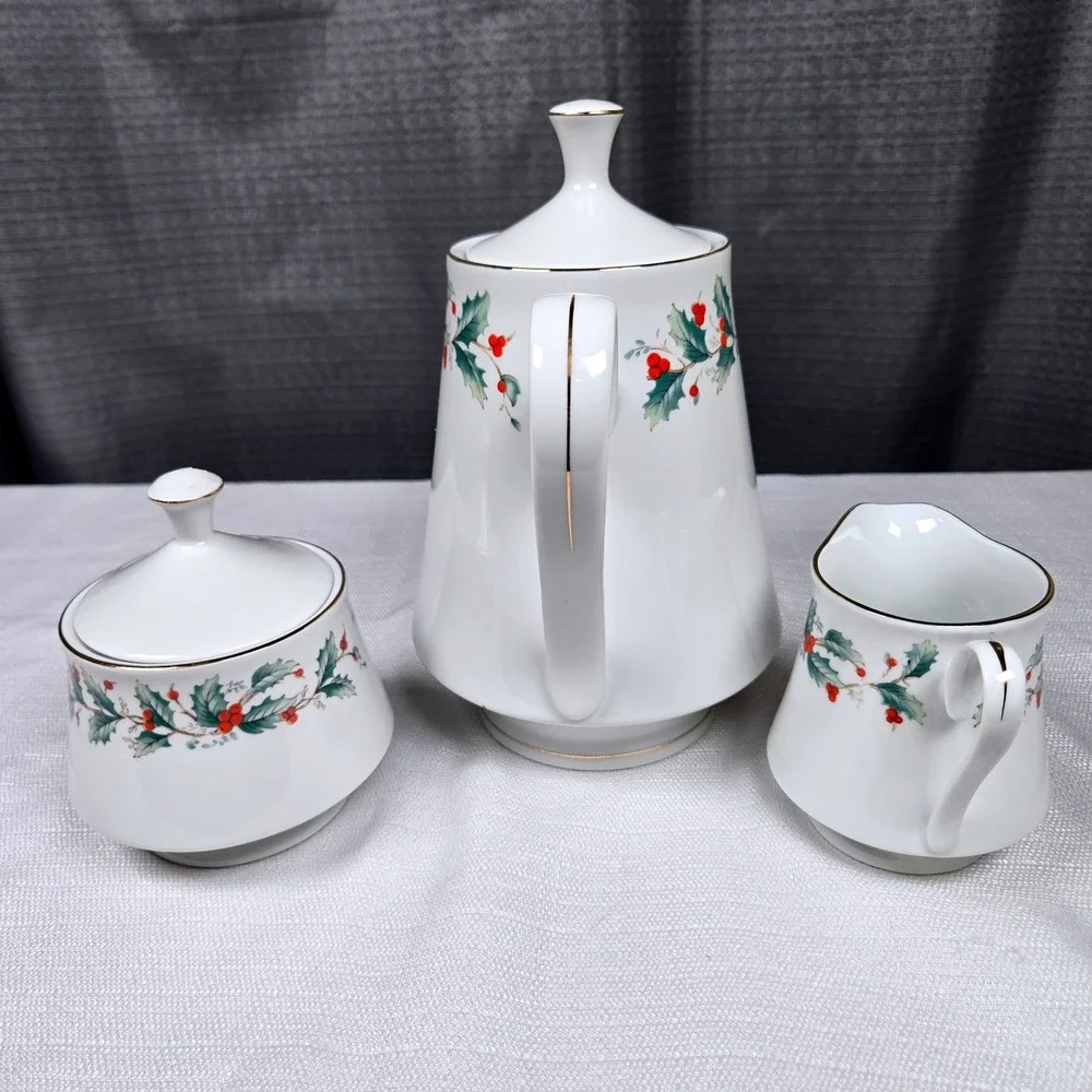 China Pearl Noel Fine China Christmas Teapot Sugar Creamer Set Holly Berry Gold